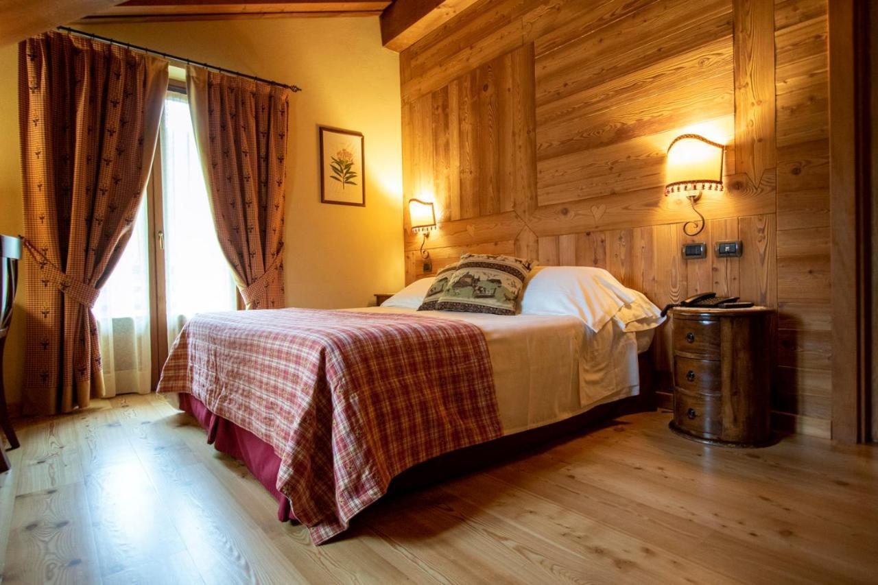Laghetto Alpine Hotel & Restaurant Brusson Ngoại thất bức ảnh