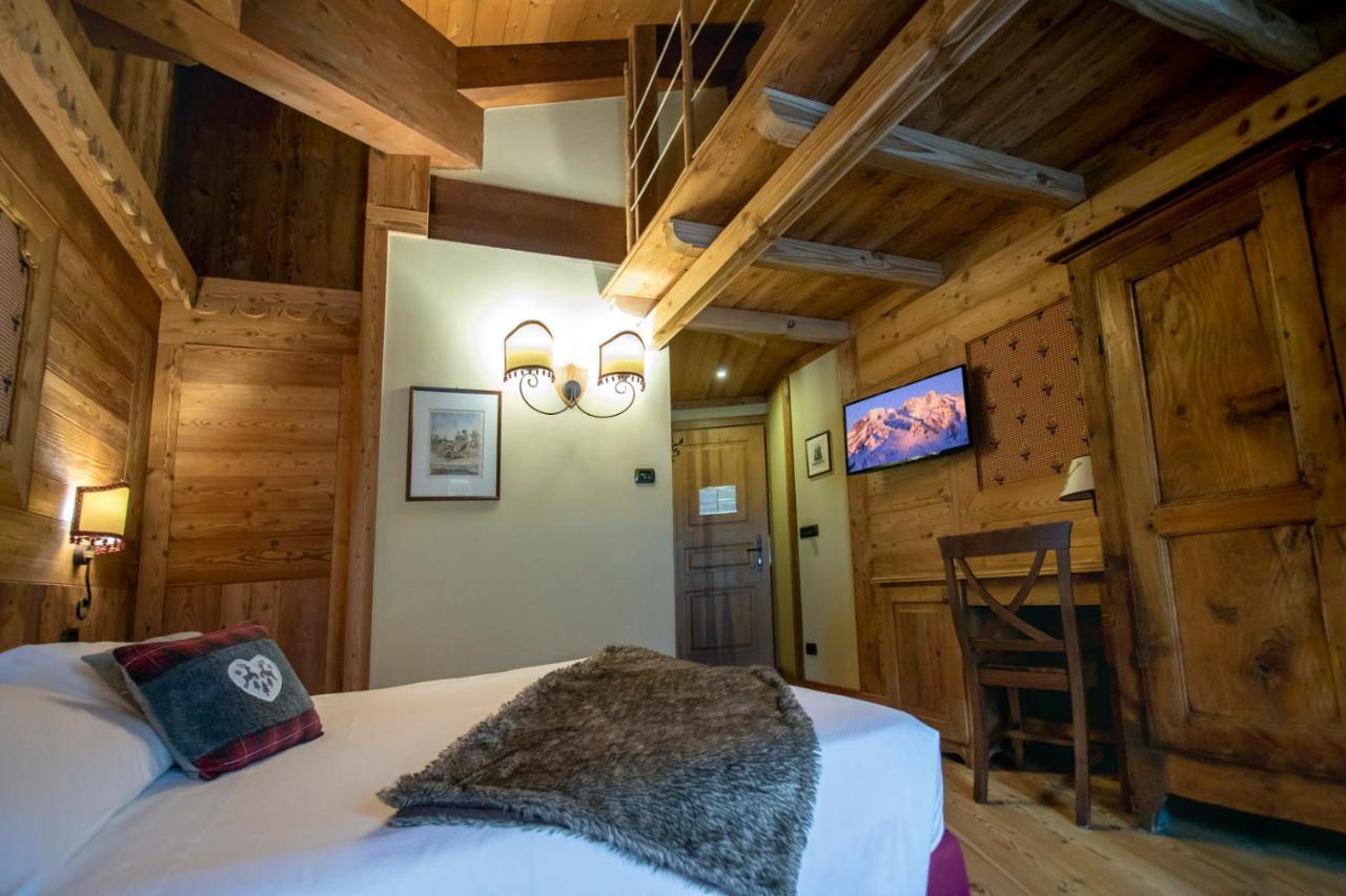 Laghetto Alpine Hotel & Restaurant Brusson Ngoại thất bức ảnh