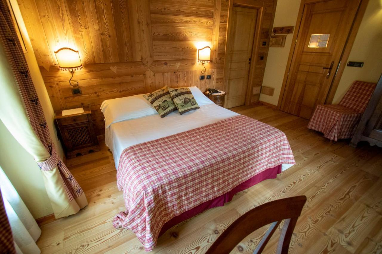 Laghetto Alpine Hotel & Restaurant Brusson Ngoại thất bức ảnh