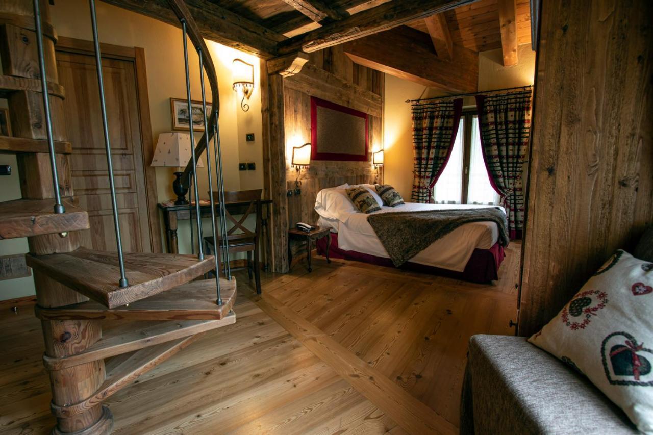 Laghetto Alpine Hotel & Restaurant Brusson Ngoại thất bức ảnh