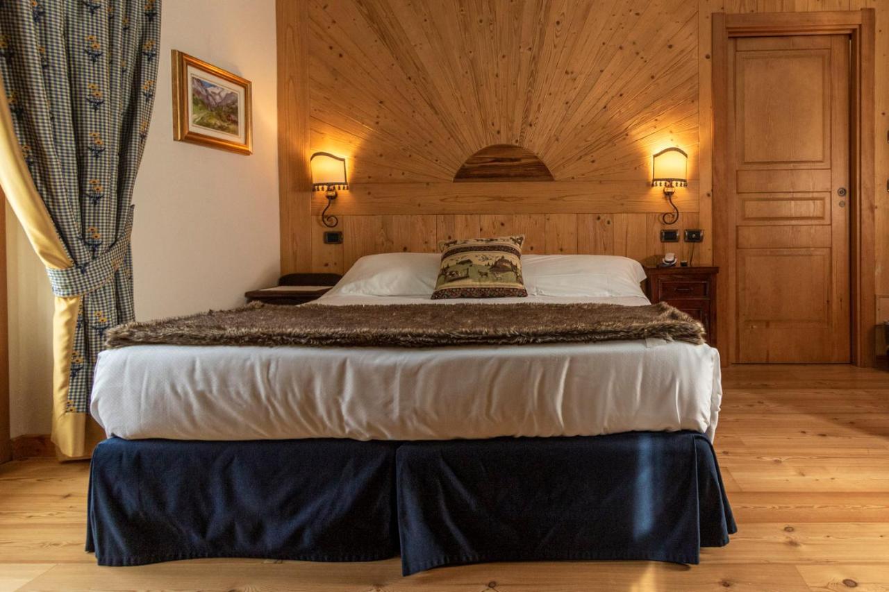 Laghetto Alpine Hotel & Restaurant Brusson Ngoại thất bức ảnh
