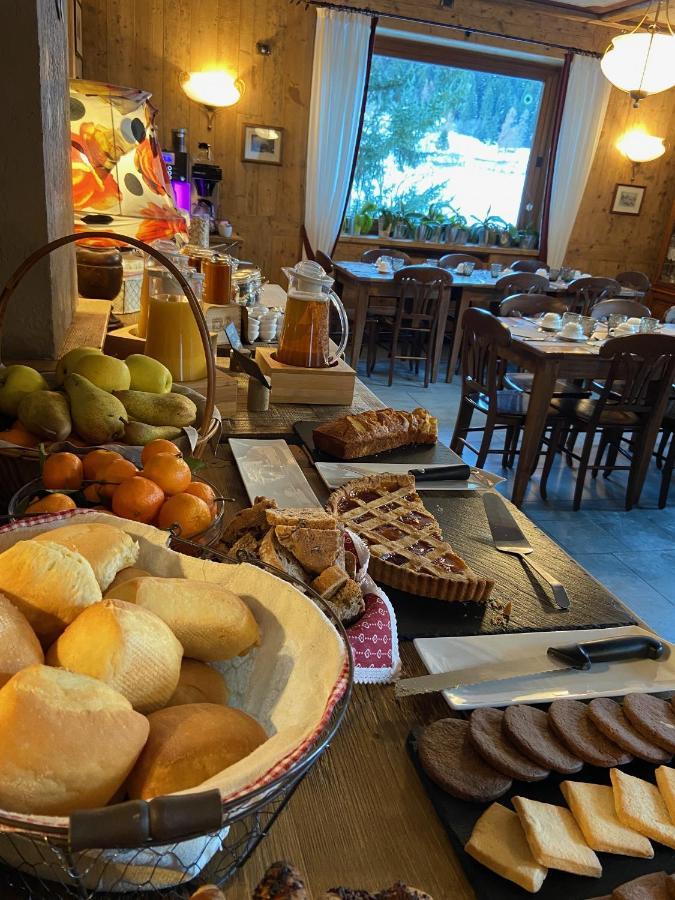 Laghetto Alpine Hotel & Restaurant Brusson Ngoại thất bức ảnh