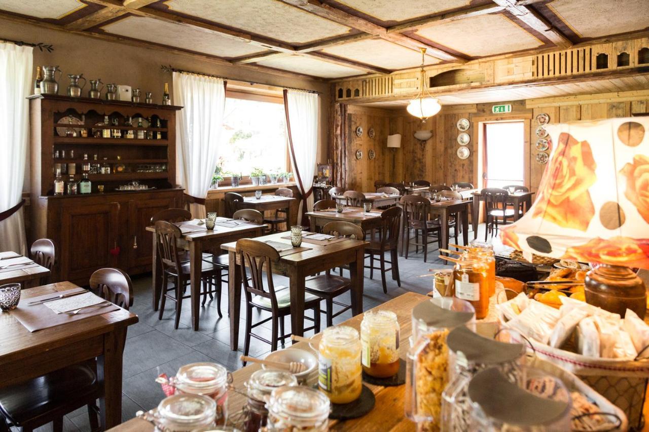 Laghetto Alpine Hotel & Restaurant Brusson Ngoại thất bức ảnh