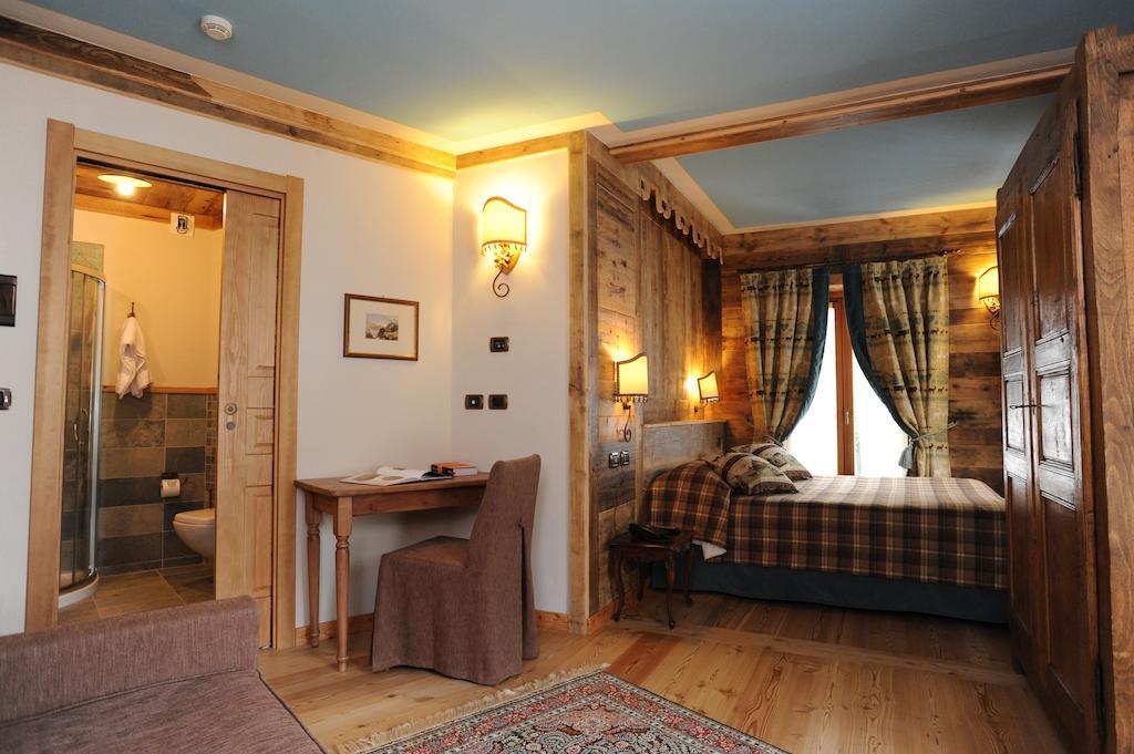 Laghetto Alpine Hotel & Restaurant Brusson Ngoại thất bức ảnh