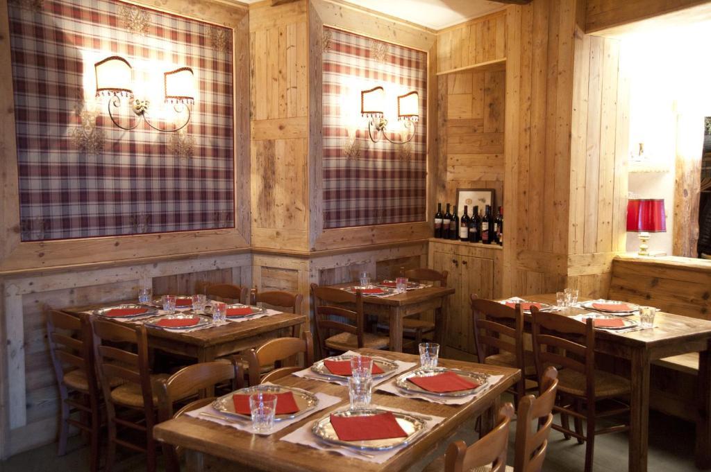 Laghetto Alpine Hotel & Restaurant Brusson Ngoại thất bức ảnh