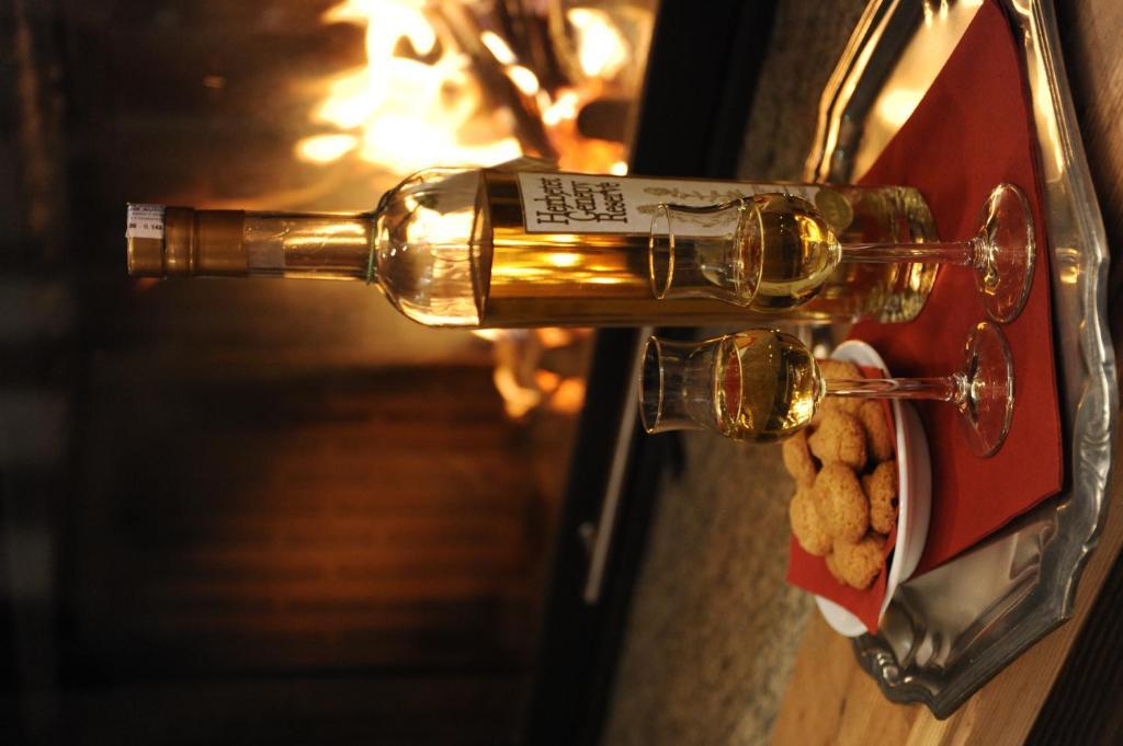 Laghetto Alpine Hotel & Restaurant Brusson Ngoại thất bức ảnh